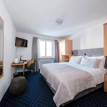 Buenda Hotel 3*