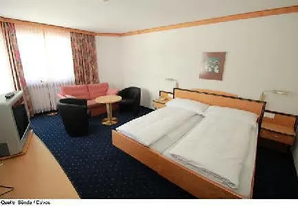Otel Bünda 3*