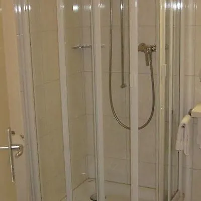 Buenda Ξενοδοχείο Νταβός